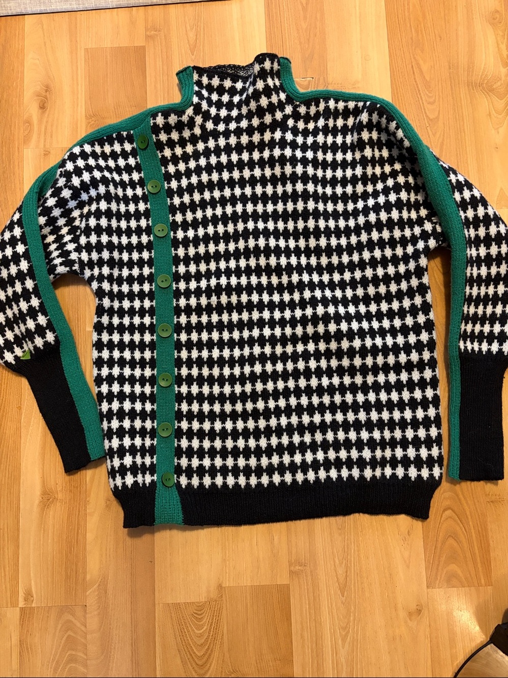 Black and white checkered mock turtleNeck sweater Top With green stripe